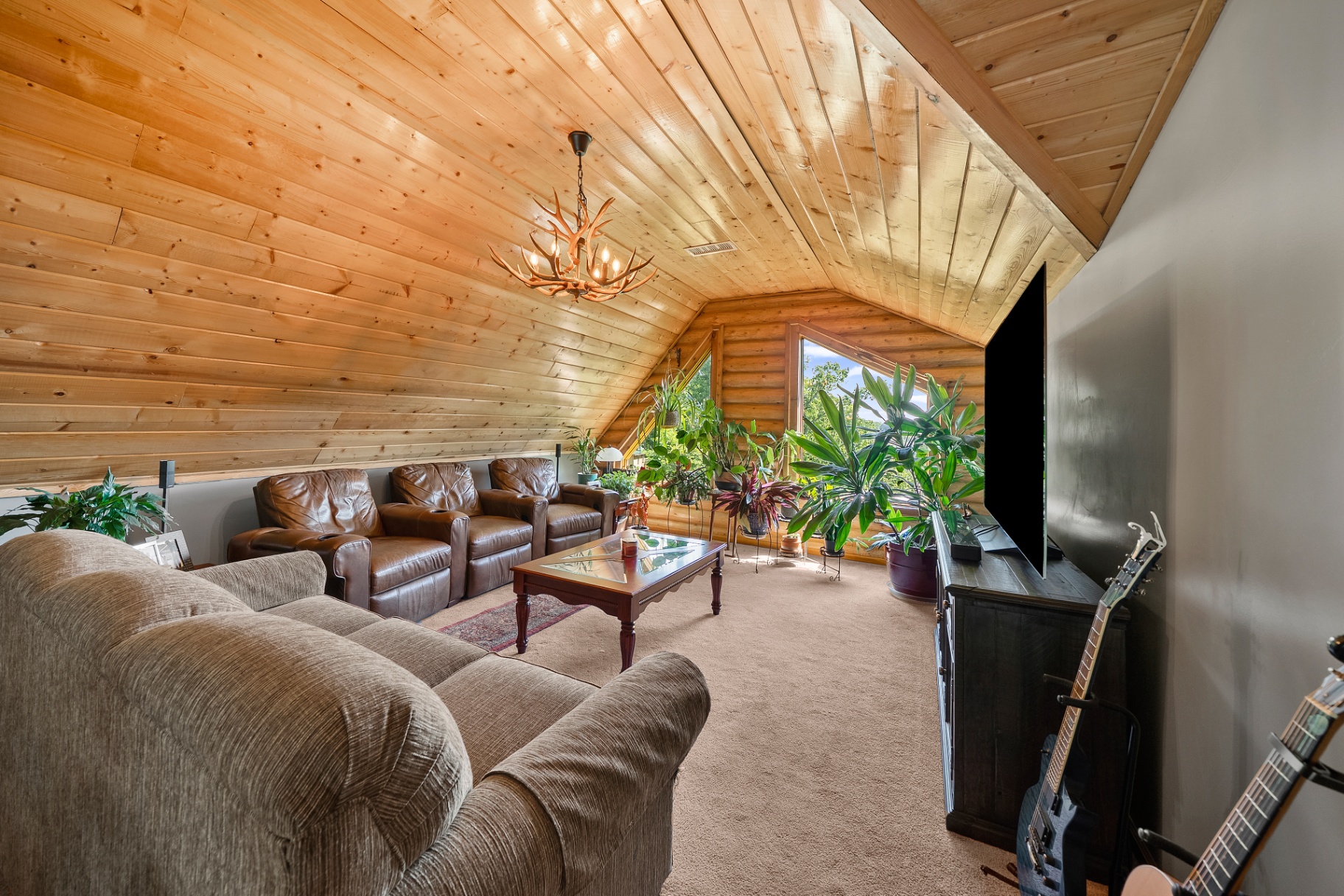 Upper level bedroom